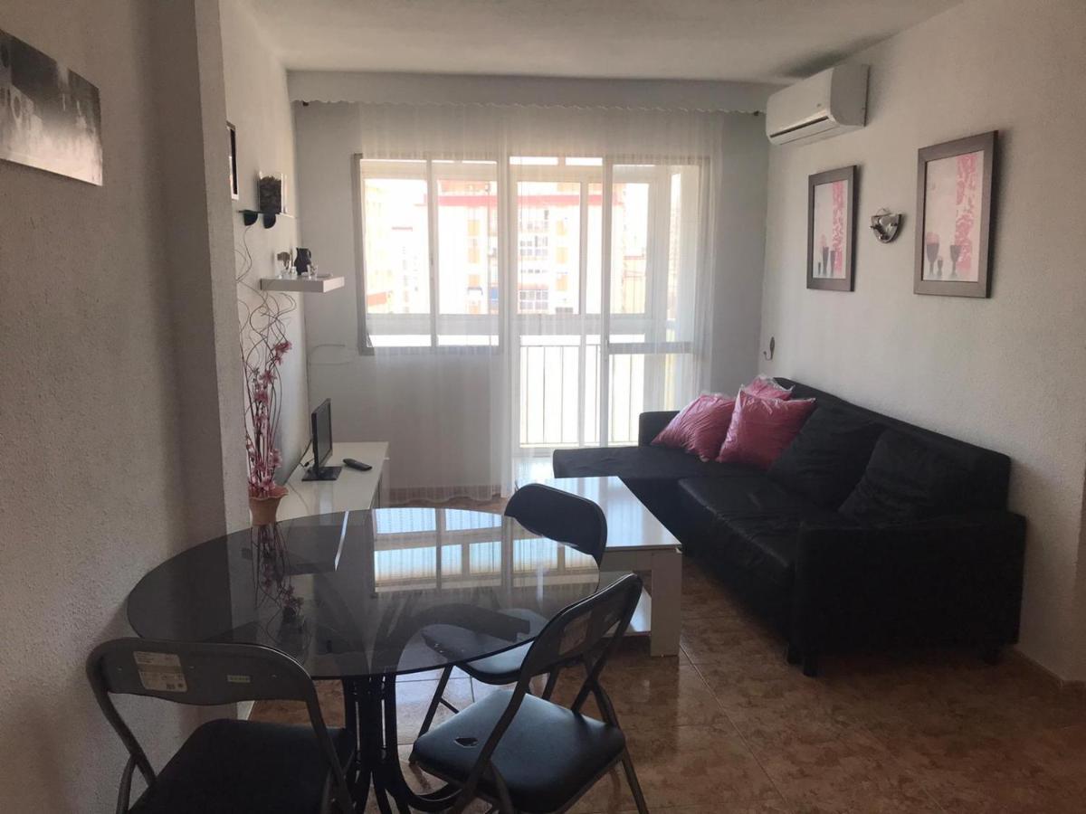 4 Dorm Cerca De Playa Y Centro Ciudad Appartement Málaga Buitenkant foto