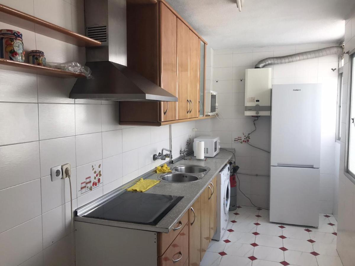 4 Dorm Cerca De Playa Y Centro Ciudad Appartement Málaga Buitenkant foto