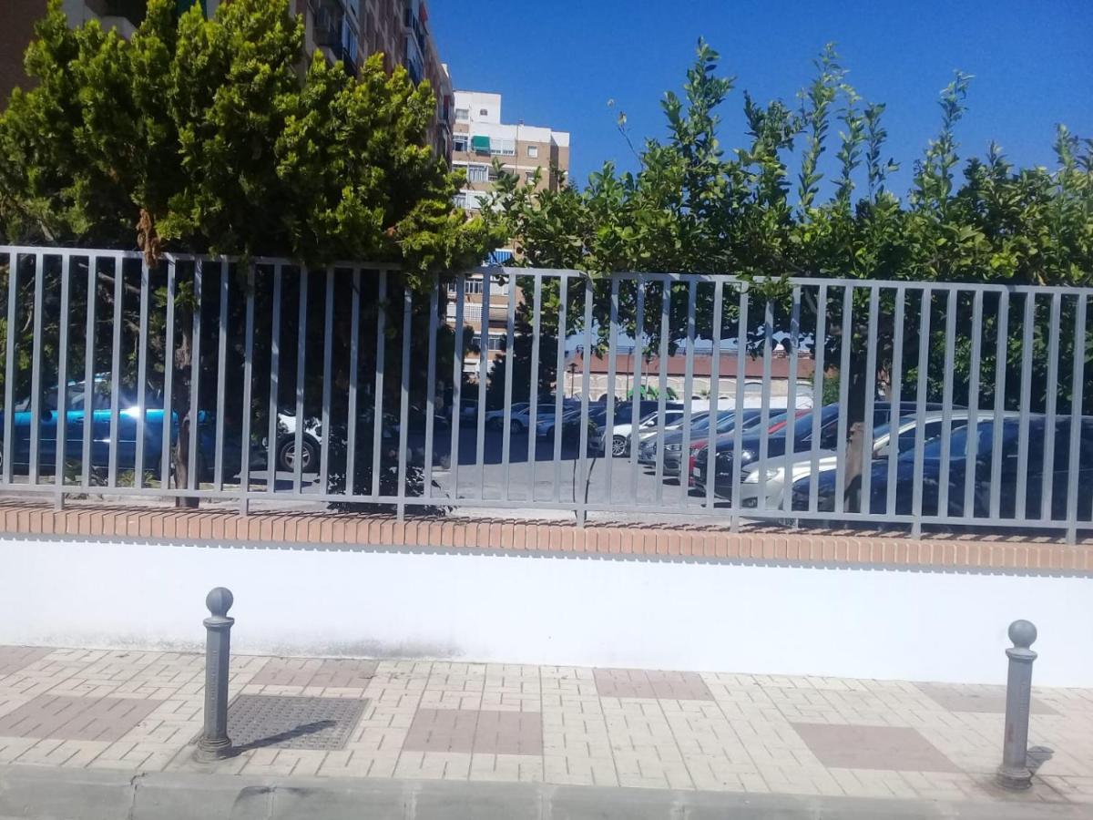 4 Dorm Cerca De Playa Y Centro Ciudad Appartement Málaga Buitenkant foto